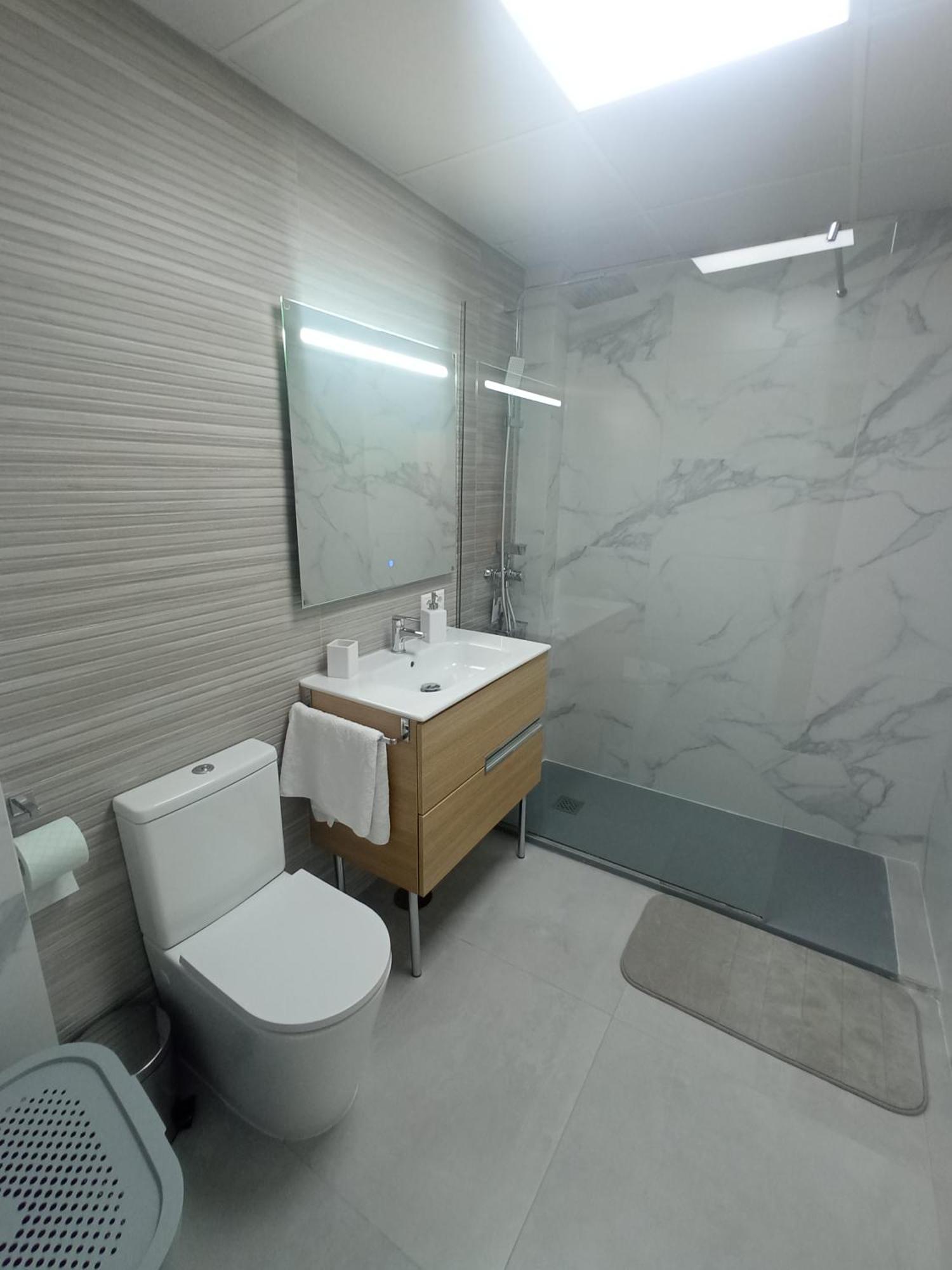 Apartamento Moderno Junto A Estacion De Tren